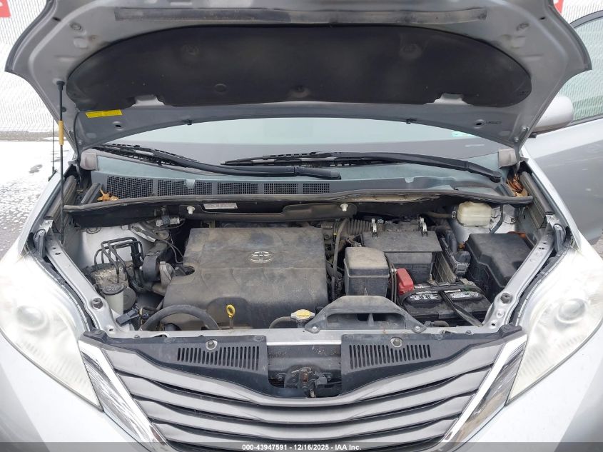 2013 Toyota Sienna Xle V6 8 Passenger VIN: 5TDYK3DC8DS361000 Lot: 43947591