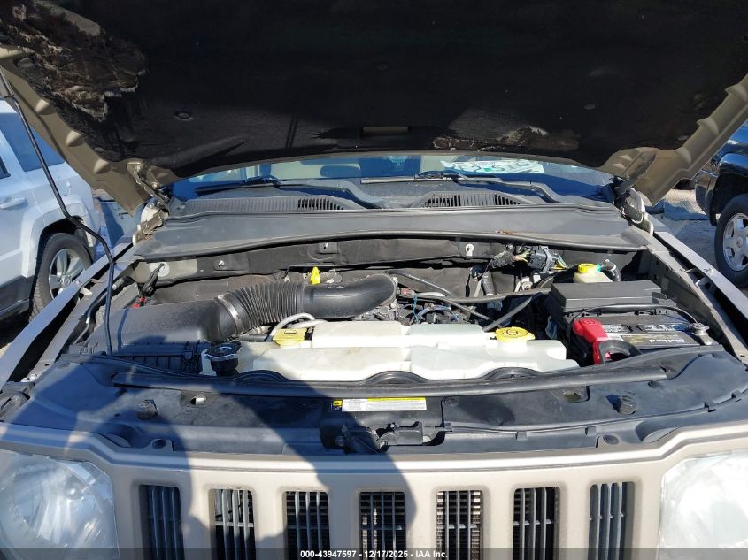 2011 Jeep Liberty Sport VIN: 1J4PN2GK4BW525110 Lot: 43947597