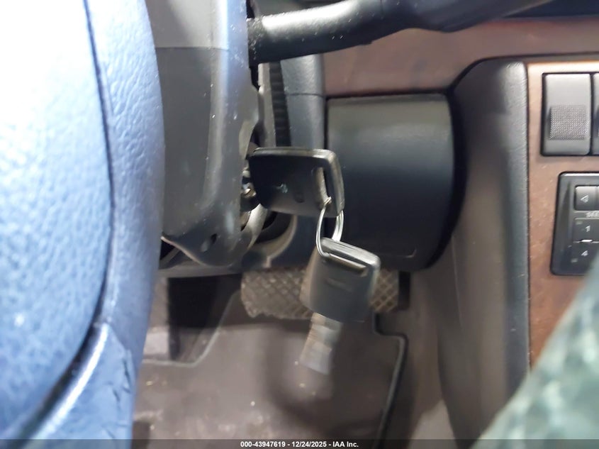 1998 Audi A4 2.8 VIN: WAUED28D6WA199472 Lot: 43947619