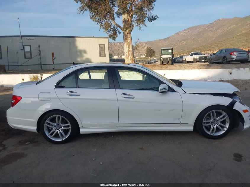 2014 Mercedes-Benz C-Class C 250 Sport VIN: WDDGF4HB4ER312003 Lot: 43947624