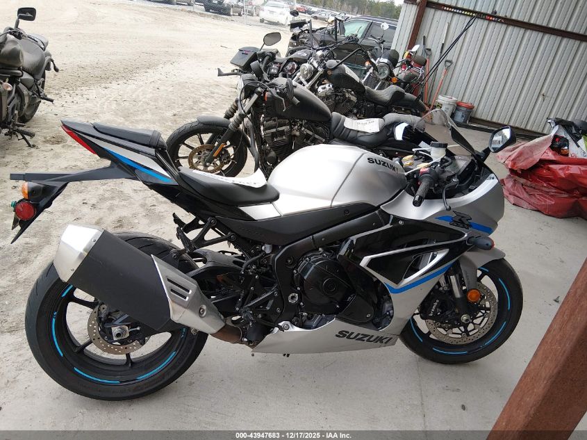 2025 Suzuki Gsx-R1000 VIN: JS1DM11B3S7100495 Lot: 43947683