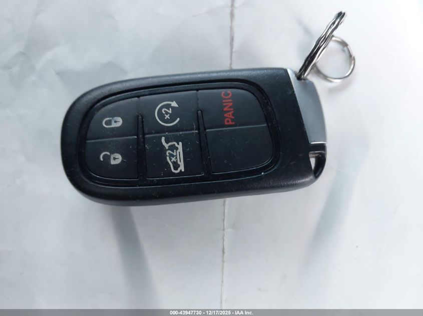 2019 Jeep Cherokee Limited 4X4 VIN: 1C4PJMDX0KD239084 Lot: 43947730