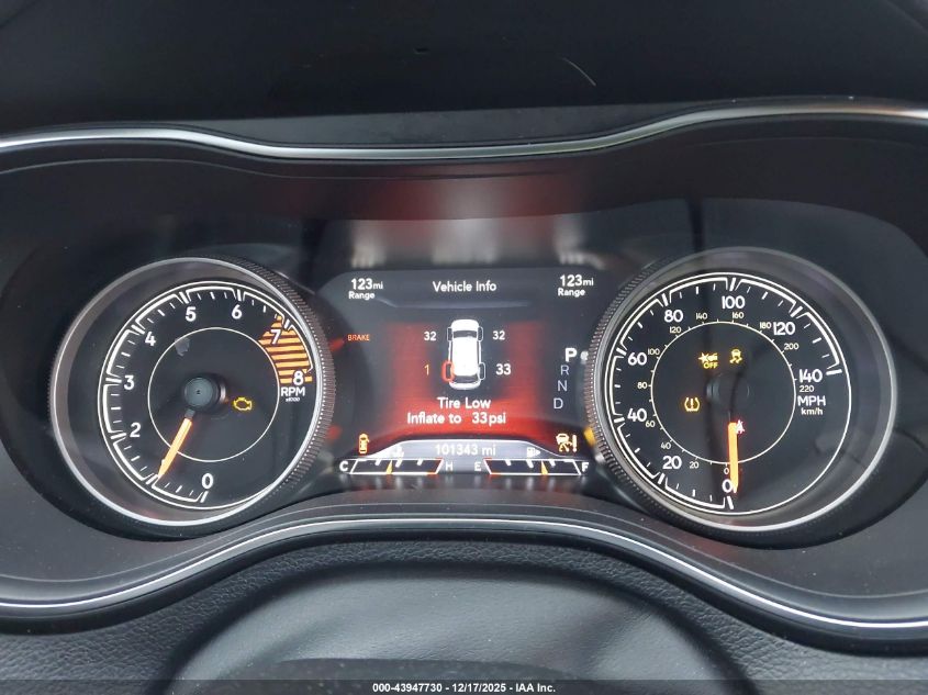 2019 Jeep Cherokee Limited 4X4 VIN: 1C4PJMDX0KD239084 Lot: 43947730