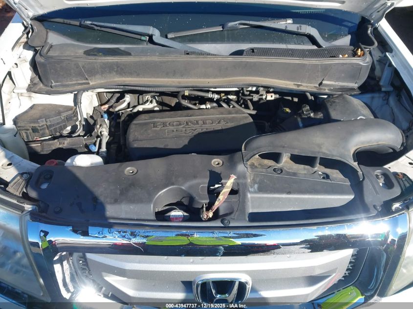 2011 Honda Pilot Touring VIN: 5FNYF4H95BB096532 Lot: 43947737