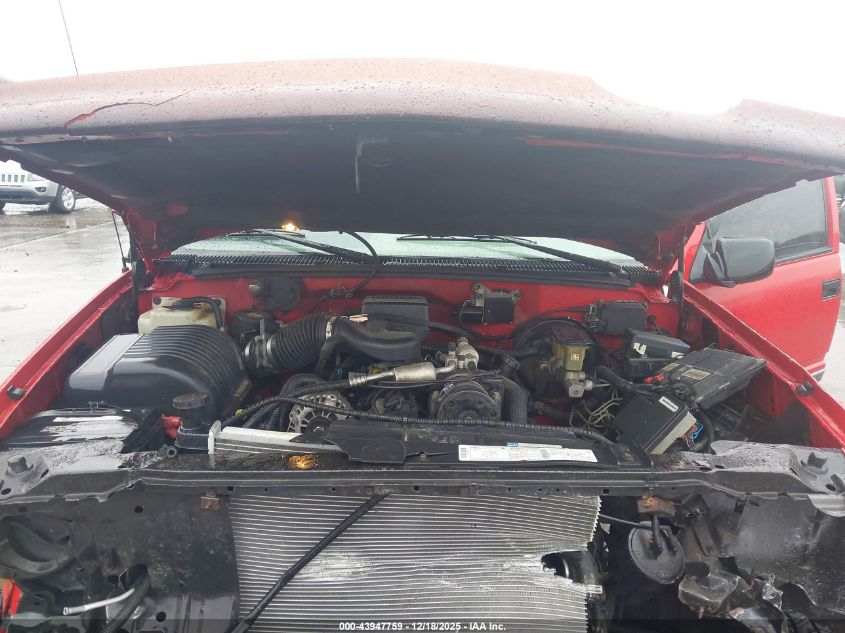 1996 Chevrolet Gmt-400 K1500 VIN: 2GCEK19MXT1114446 Lot: 43947759