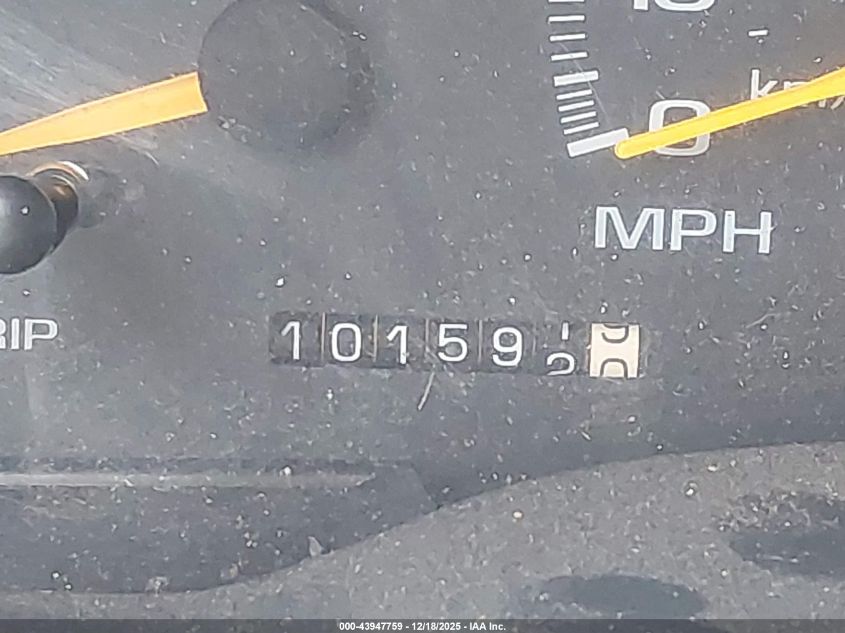 1996 Chevrolet Gmt-400 K1500 VIN: 2GCEK19MXT1114446 Lot: 43947759