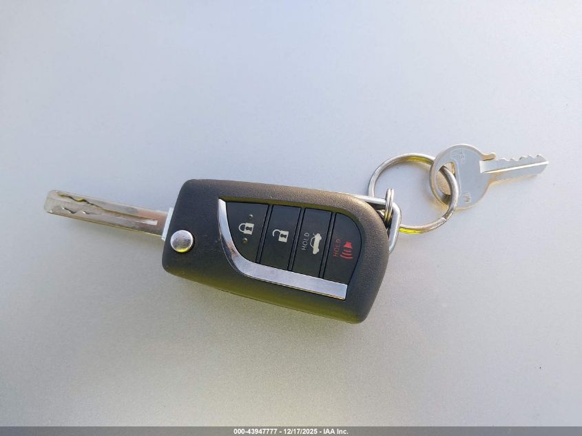 2020 Toyota Corolla Le VIN: 5YFEPRAE3LP110602 Lot: 43947777