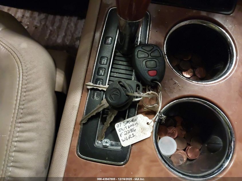 2008 Saturn Outlook Xr VIN: 5GZER33798J133964 Lot: 43947805