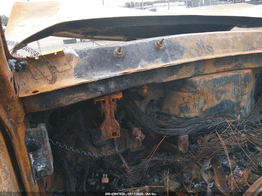 2002 Jeep Grand Cherokee Limited VIN: 1J4GW58N52C230977 Lot: 43947826