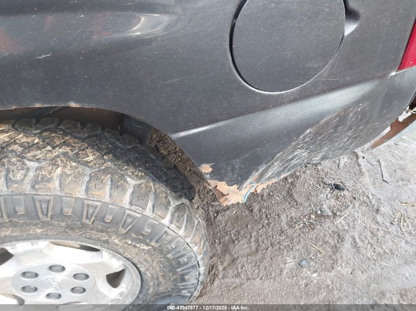 2003 Chevrolet Tahoe Lt VIN: 1GNEK13ZX3J286736 Lot: 43947877