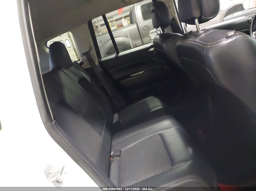 2016 Jeep Compass Latitude VIN: 1C4NJCEA8GD766812 Lot: 43947883