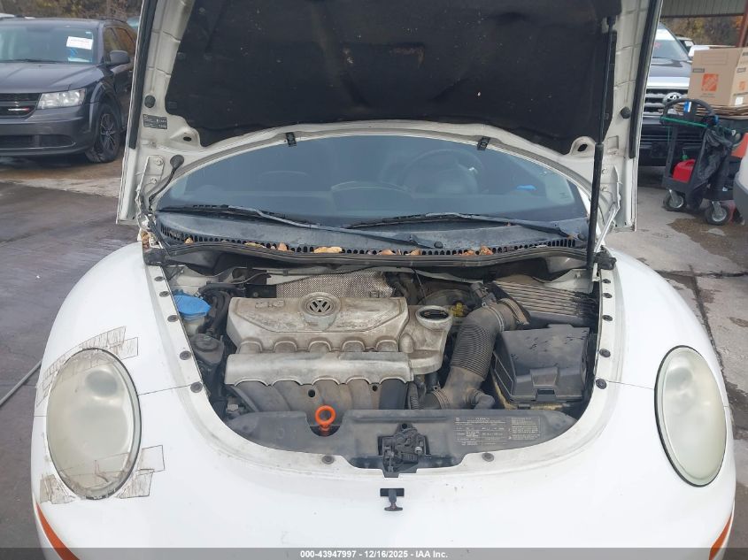 2010 Volkswagen New Beetle 2.5L Final Edition VIN: 3VWPW3AG9AM000228 Lot: 43947997