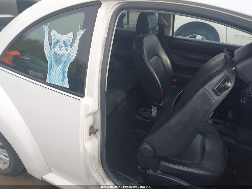 2010 Volkswagen New Beetle 2.5L Final Edition VIN: 3VWPW3AG9AM000228 Lot: 43947997