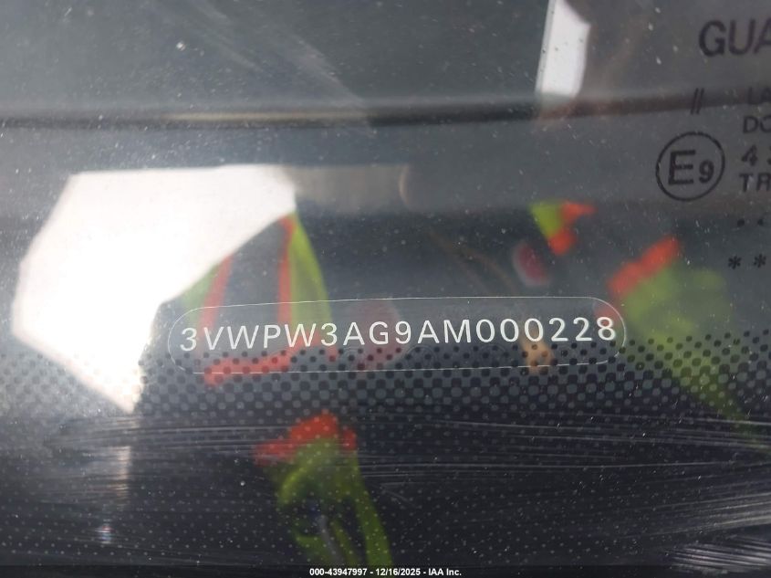 2010 Volkswagen New Beetle 2.5L Final Edition VIN: 3VWPW3AG9AM000228 Lot: 43947997