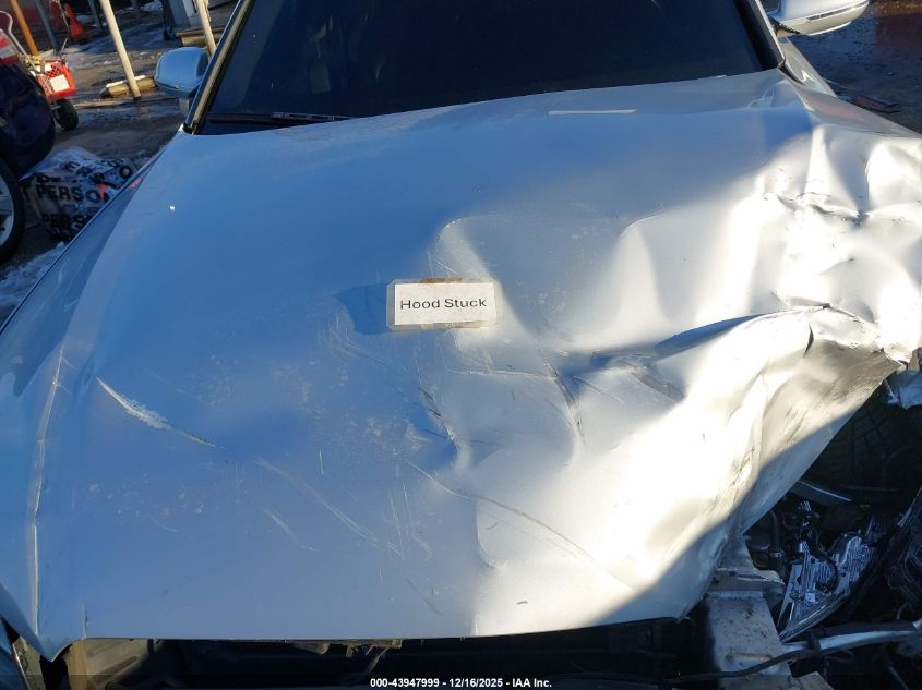 2011 Audi A8 4.2 VIN: WAUAVAFD8BN020277 Lot: 43947999