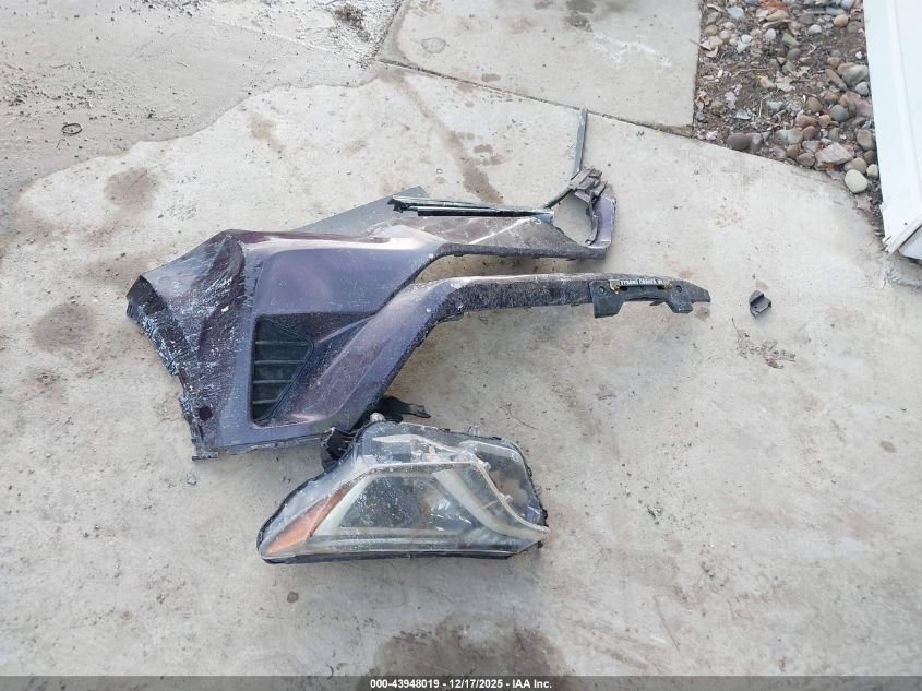 2018 Toyota Rav4 Le VIN: 2T3BFREV0JW805252 Lot: 43948019