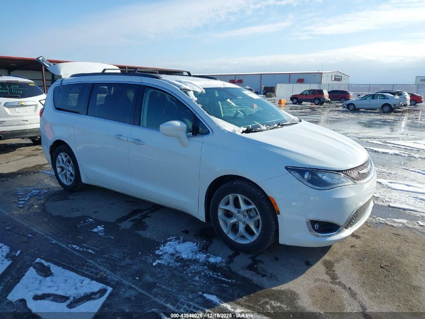 2018 Chrysler Pacifica Touring Plus VIN: 2C4RC1FG7JR101729 Lot: 43948026