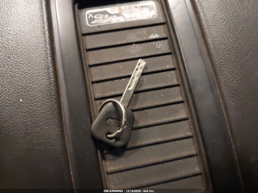 2016 Chevrolet Silverado 1500 1Lt VIN: 3GCUKREC2GG138583 Lot: 43948064