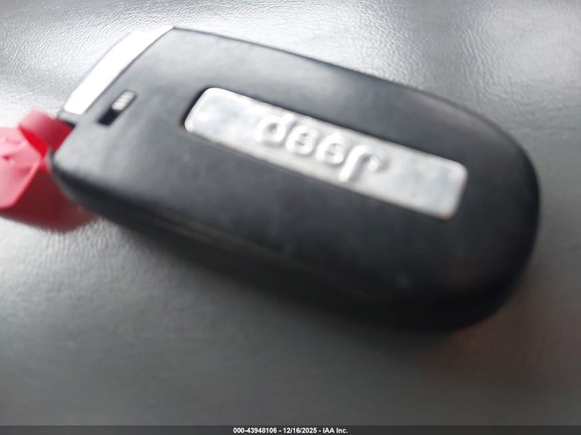 2014 Jeep Cherokee Limited VIN: 1C4PJLDB4EW113642 Lot: 43948106