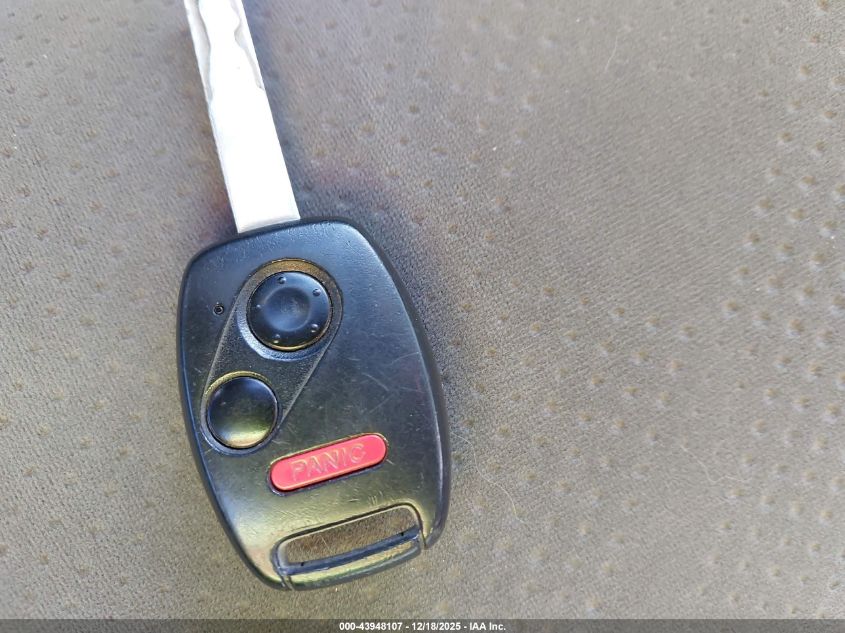 2005 Honda Odyssey Lx VIN: 5FNRL38275B058122 Lot: 43948107