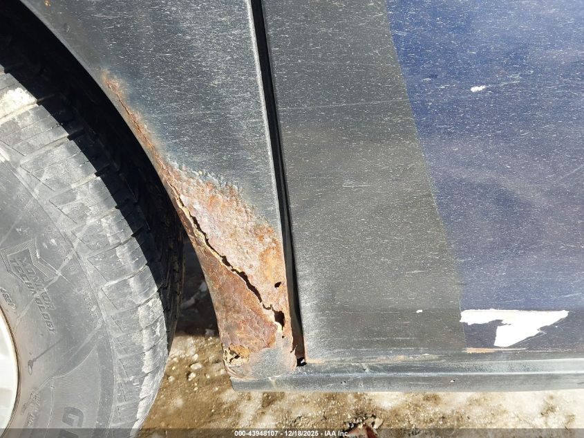 2005 Honda Odyssey Lx VIN: 5FNRL38275B058122 Lot: 43948107