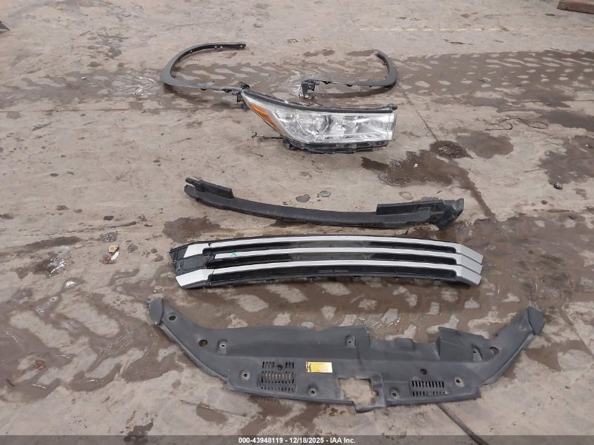 2017 Toyota Highlander Xle VIN: 5TDJZRFH8HS379589 Lot: 43948119