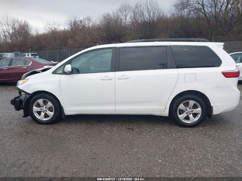 2017 Toyota Sienna Le 8 Passenger VIN: 5TDKZ3DC6HS884832 Lot: 43948127