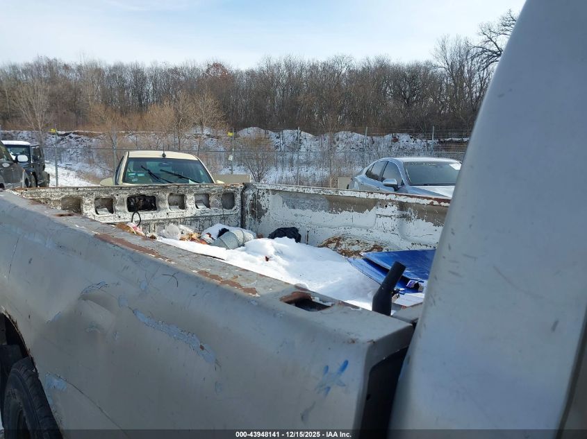 2001 Toyota Tundra VIN: 5TBJN32131S209558 Lot: 43948141