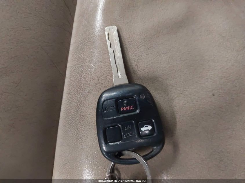 2003 Lexus Es 300 VIN: JTHBF30G330132176 Lot: 43948156