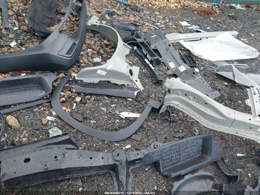 2024 Toyota Grand Highlander Hybrid Xle VIN: 5TDACAB59RS009719 Lot: 43948215