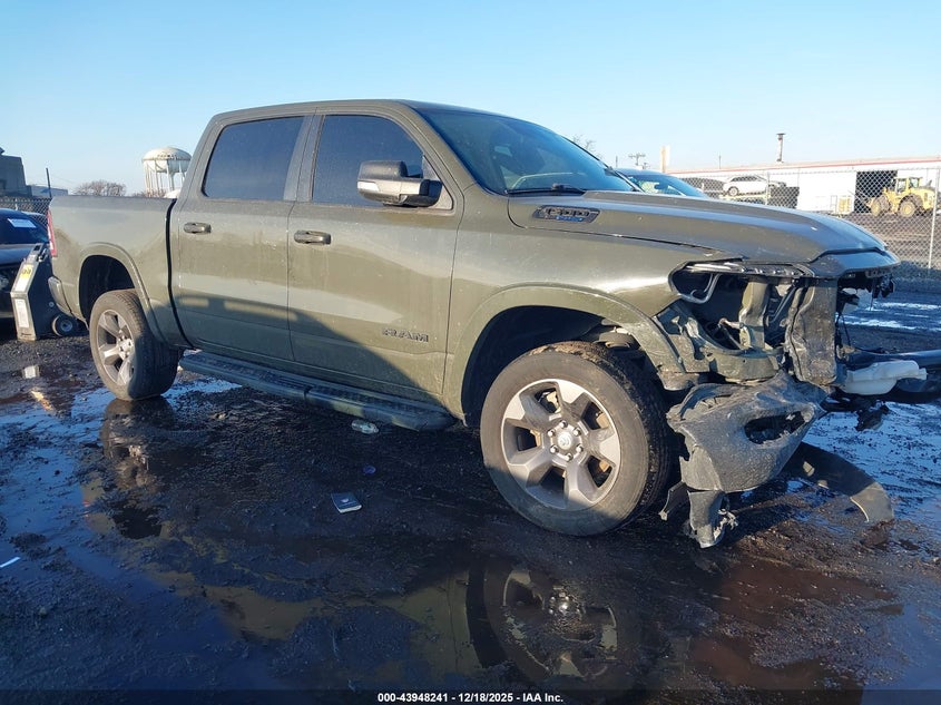 RAM 1500 BIG HORN 4X4 5 7 BOX