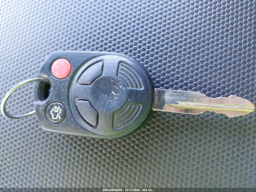 2011 Ford Escape Limited VIN: 1FMCU0EG7BKB21957 Lot: 43948259