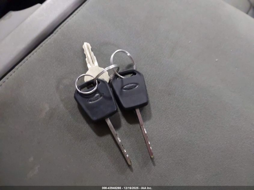 2016 Ford F-150 Xl VIN: 1FTMF1C82GKD05800 Lot: 43948266