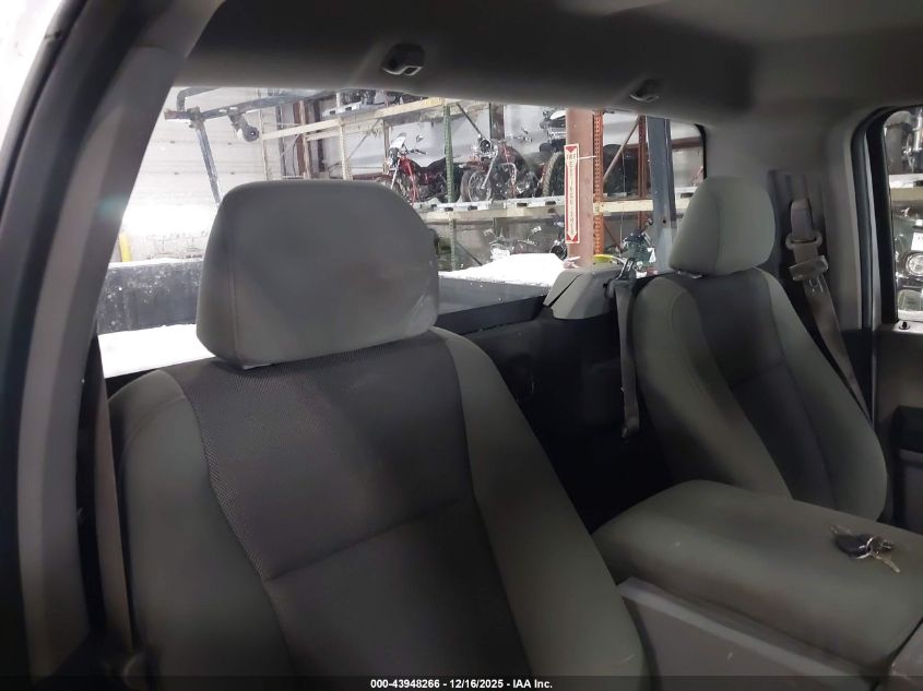 2016 Ford F-150 Xl VIN: 1FTMF1C82GKD05800 Lot: 43948266