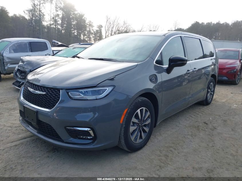 2025 Chrysler Pacifica - 2C4RC1S74SR573099