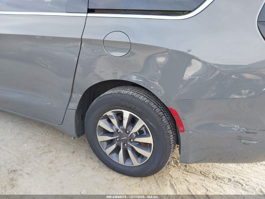 2025 Chrysler Pacifica Hybrid Select VIN: 2C4RC1S74SR573099 Lot: 43948278