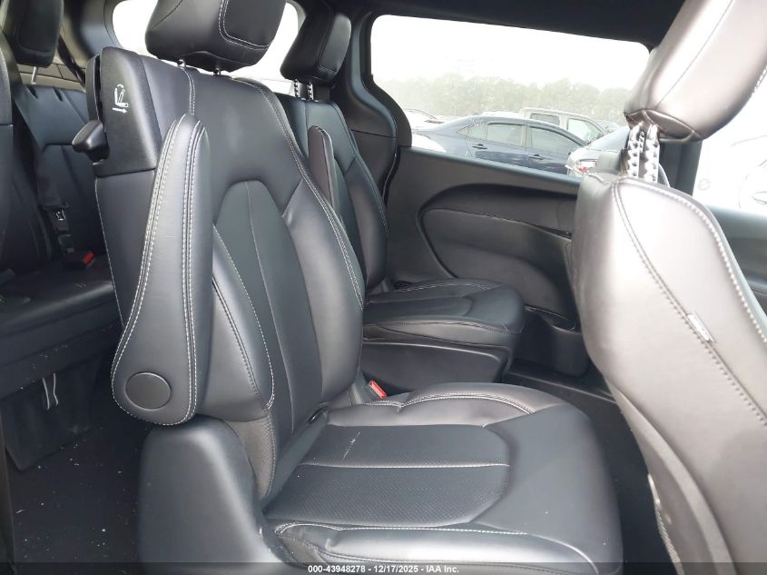 2025 Chrysler Pacifica Hybrid Select VIN: 2C4RC1S74SR573099 Lot: 43948278