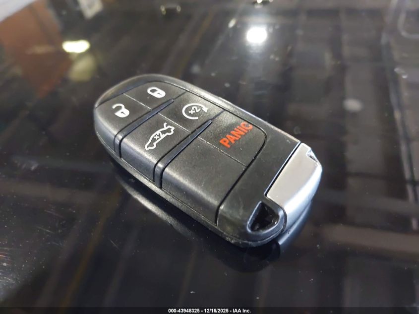 2015 Chrysler 200 C VIN: 1C3CCCCB1FN708020 Lot: 43948325