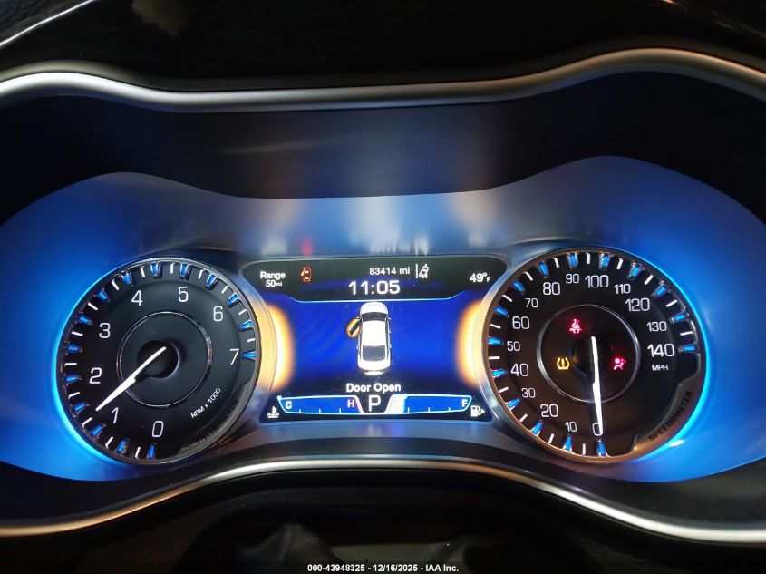 2015 Chrysler 200 C VIN: 1C3CCCCB1FN708020 Lot: 43948325