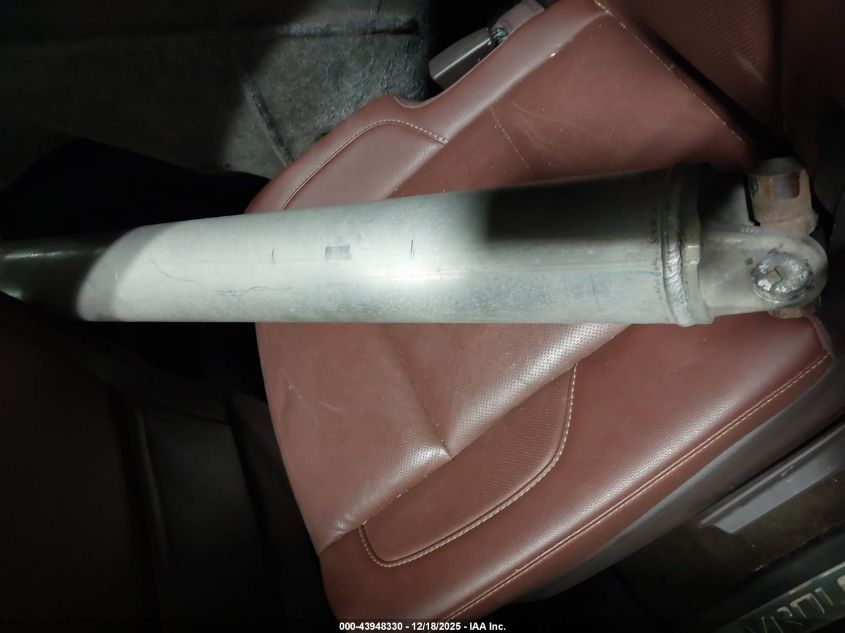 2017 Chevrolet Suburban Premier VIN: 1GNSKJKC7HR192595 Lot: 43948330