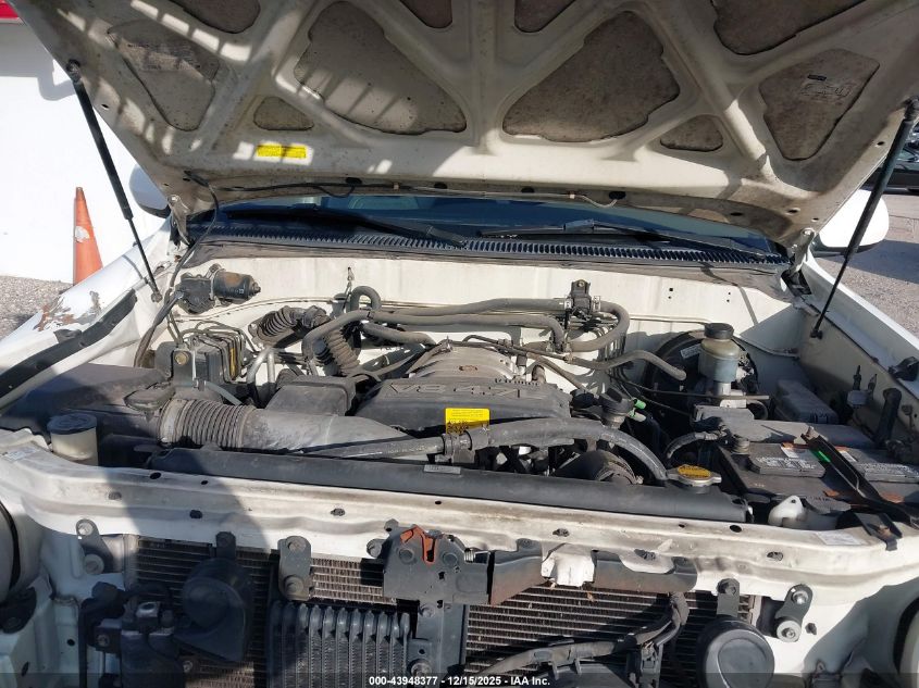 2004 Toyota Sequoia Limited V8 VIN: 5TDZT38A74S218324 Lot: 43948377