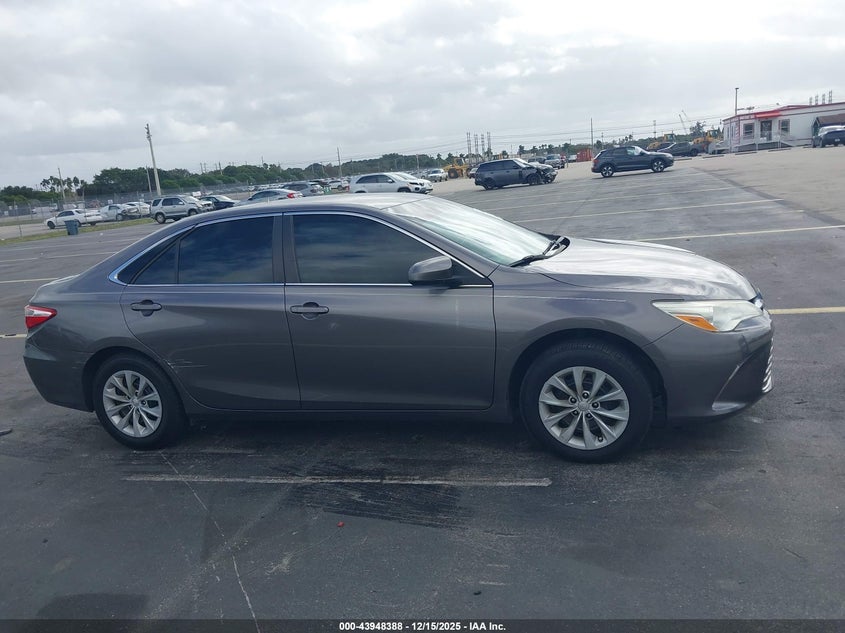 4T1BF1FK1HU296443 2017 TOYOTA CAMRY photo no. 13