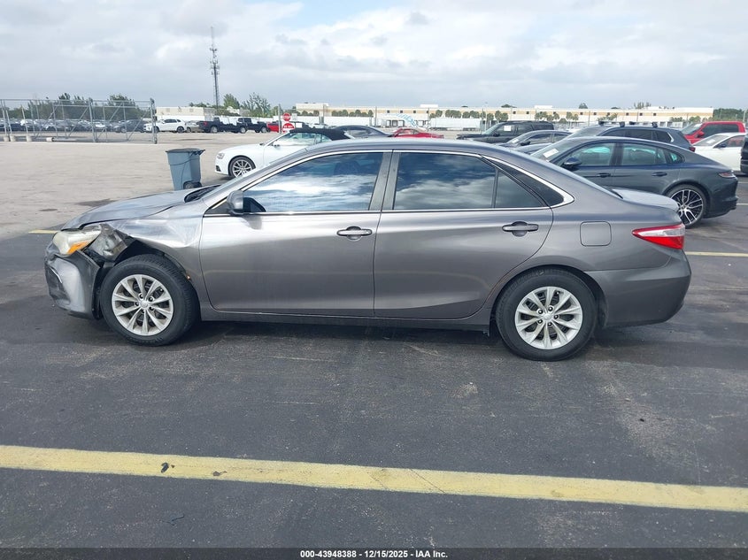 4T1BF1FK1HU296443 2017 TOYOTA CAMRY photo no. 14