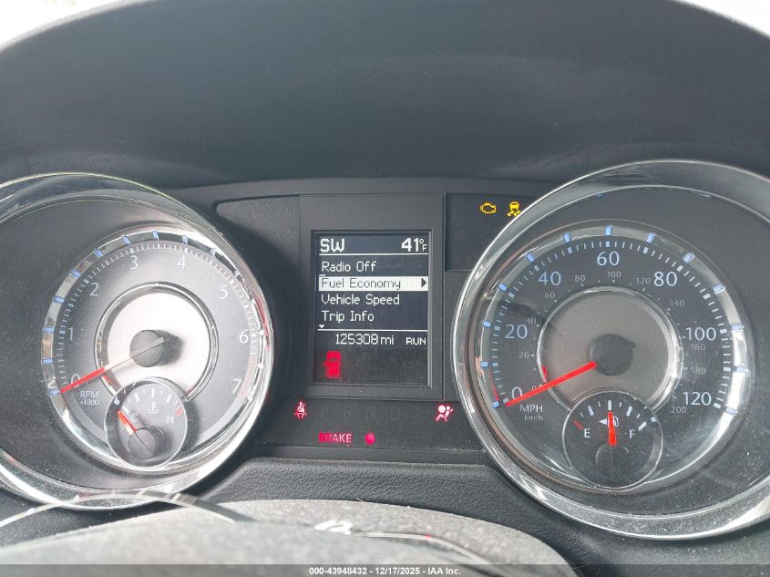 2016 Chrysler Town & Country Touring VIN: 2C4RC1BG0GR113557 Lot: 43948432