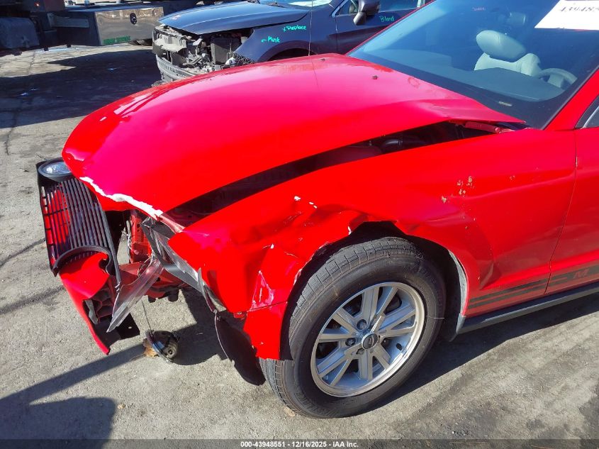 2005 Ford Mustang V6 Deluxe/V6 Premium VIN: 1ZVFT80N355133290 Lot: 43948551