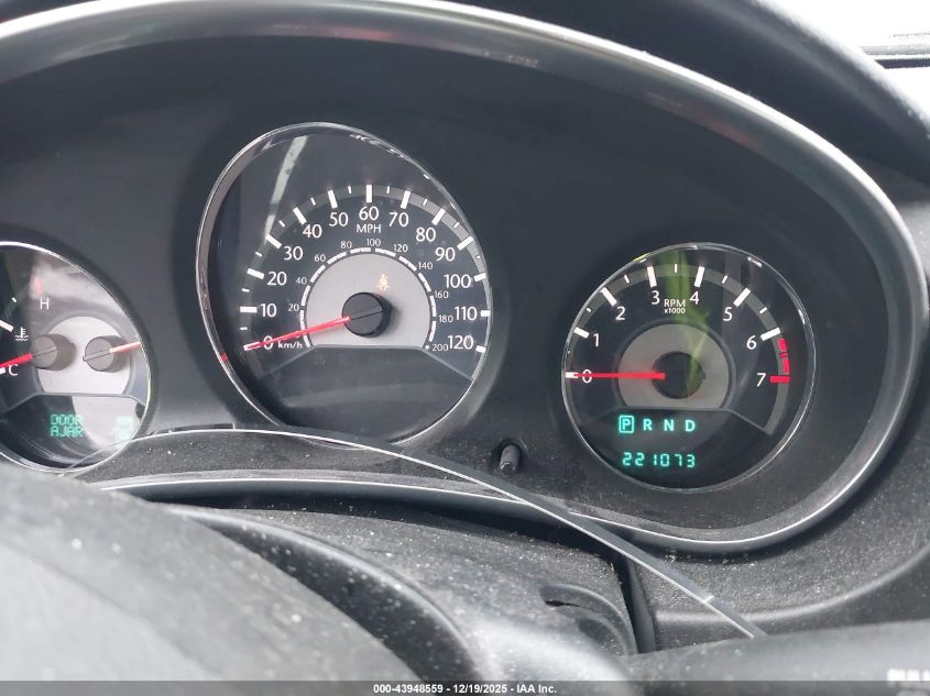 2013 Chrysler 200 Touring VIN: 1C3CCBBB2DN729063 Lot: 43948559