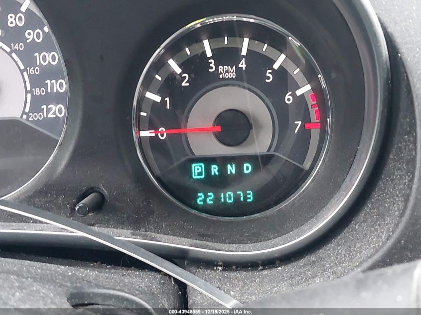 2013 Chrysler 200 Touring VIN: 1C3CCBBB2DN729063 Lot: 43948559