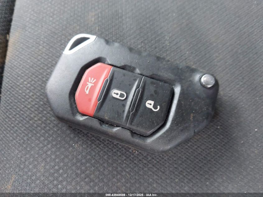 2018 Jeep Wrangler Unlimited Sahara 4X4 VIN: 1C4HJXEG1JW247377 Lot: 43948586