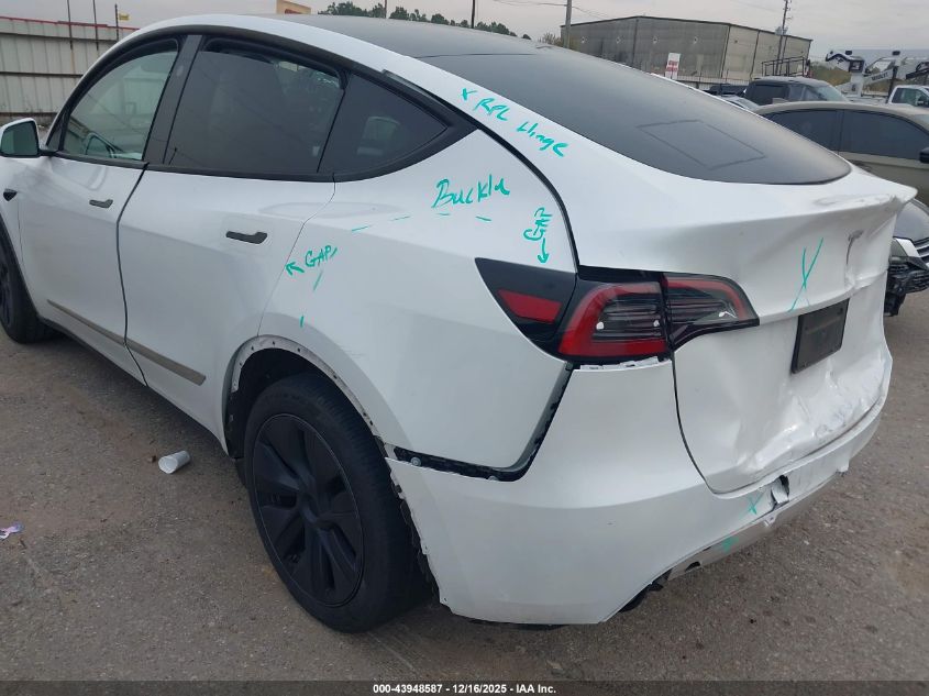 2024 Tesla Model Y Long Range Dual Motor All-Wheel Drive/Rwd VIN: 7SAYGDED6RA336395 Lot: 43948587