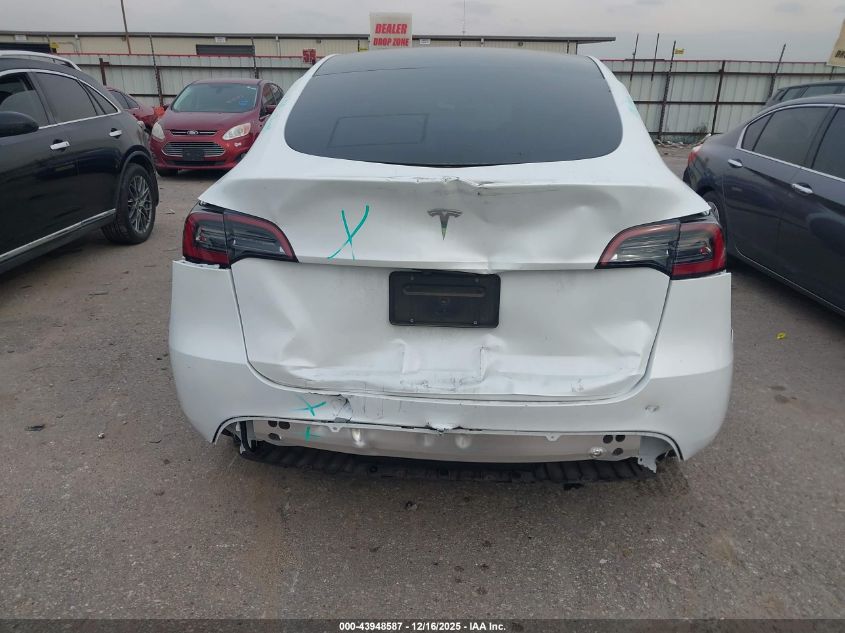 2024 Tesla Model Y Long Range Dual Motor All-Wheel Drive/Rwd VIN: 7SAYGDED6RA336395 Lot: 43948587
